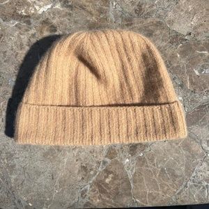 Ribbed 100% Cashmere Beanie